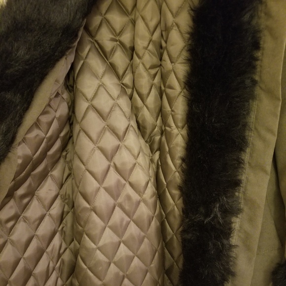 Coat - Picture 2 of 6